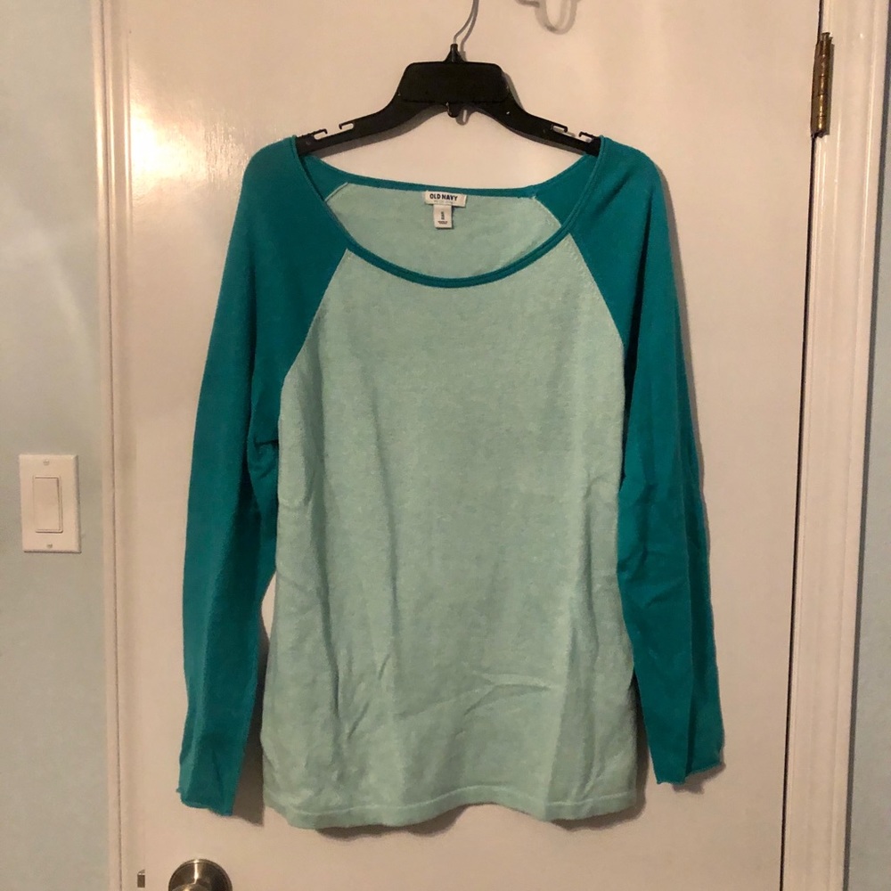 🌷Wide neck sweater